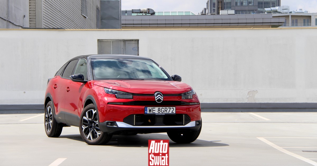 Nowy Citroen C4 Hybrid kosztuje od 103 tys. zł. Okazja czy niekoniecznie?