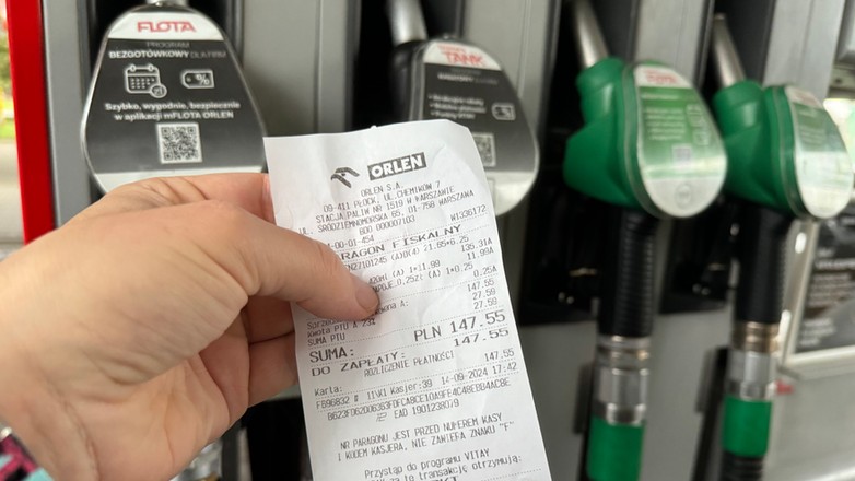 Tankowanie samochodu