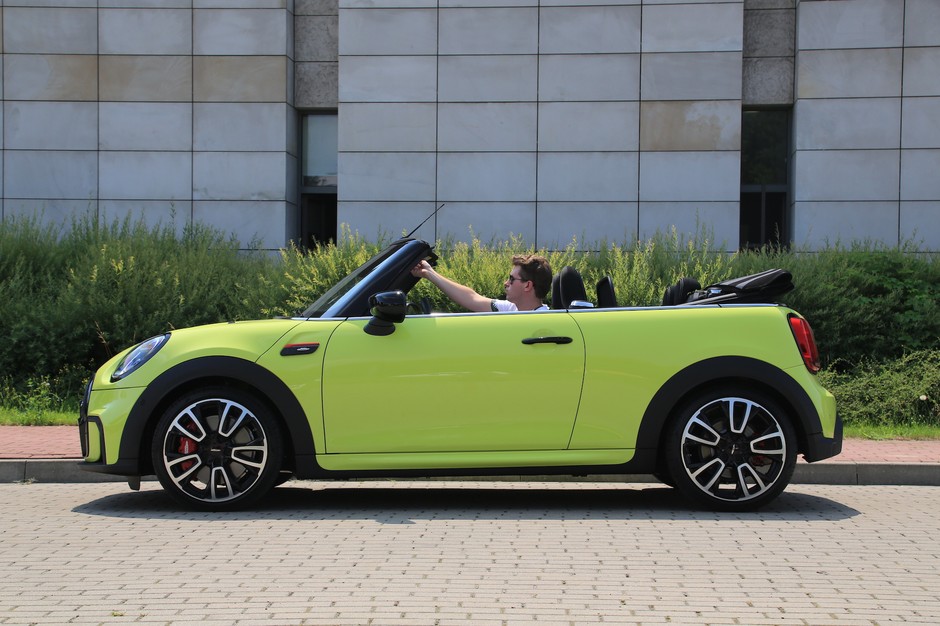 MINI John Cooper Works Cabrio (F57 2021)