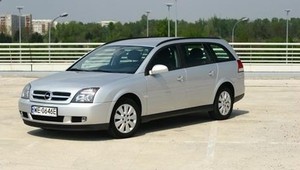 Vectra C: poznaj wady i zalety rodzinnego Opla
