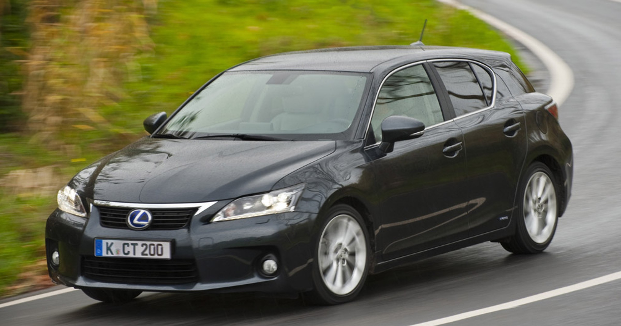 Lexus CT 200h: kompakt klasy premium