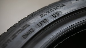 Jak odczytać datę produkcji opon? Ta informacja jest kluczowa