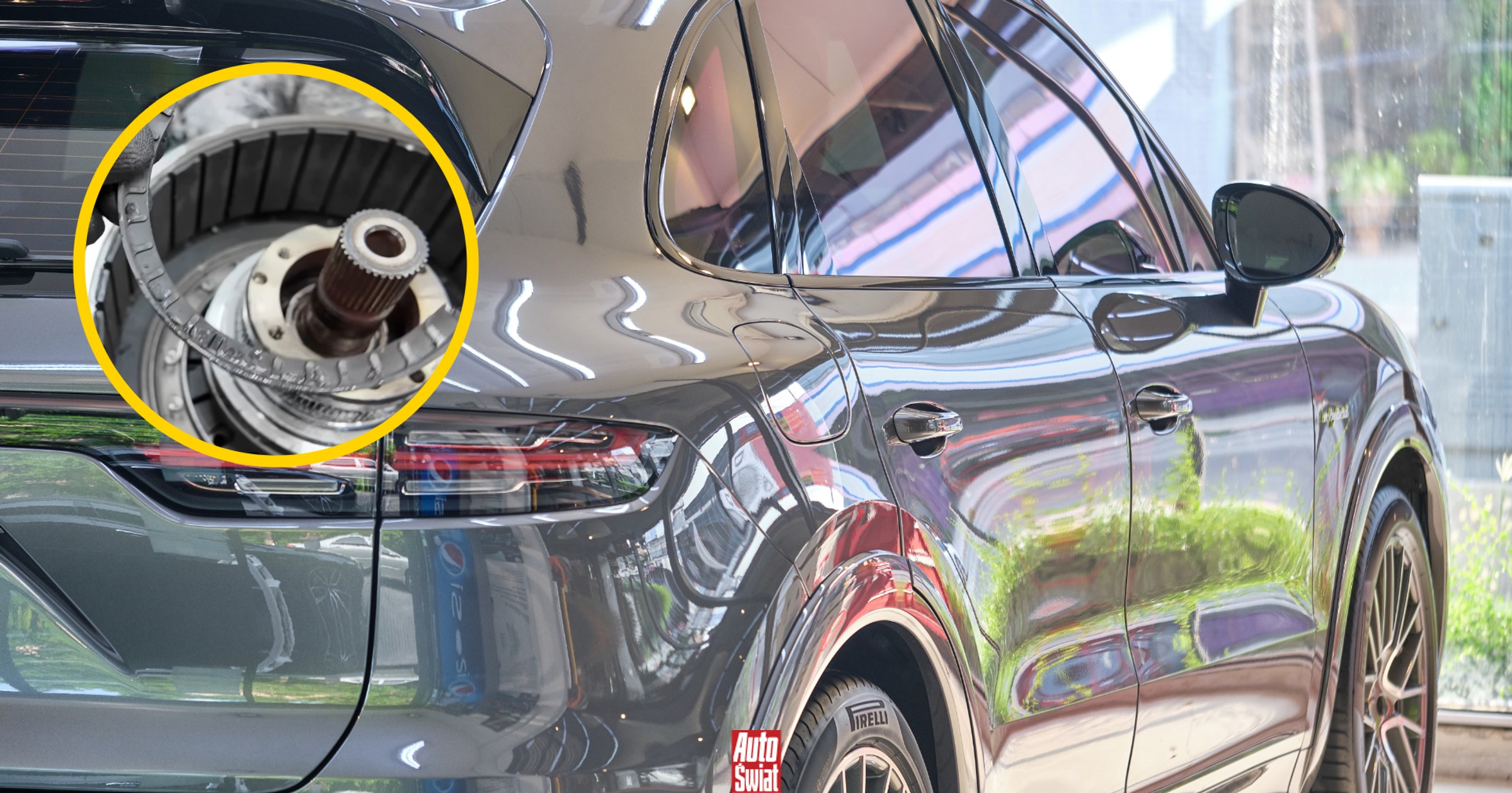 Serwis wycenił naprawę na ponad 30 tys. euro. Mechanik załatwił to kawałkiem plastiku