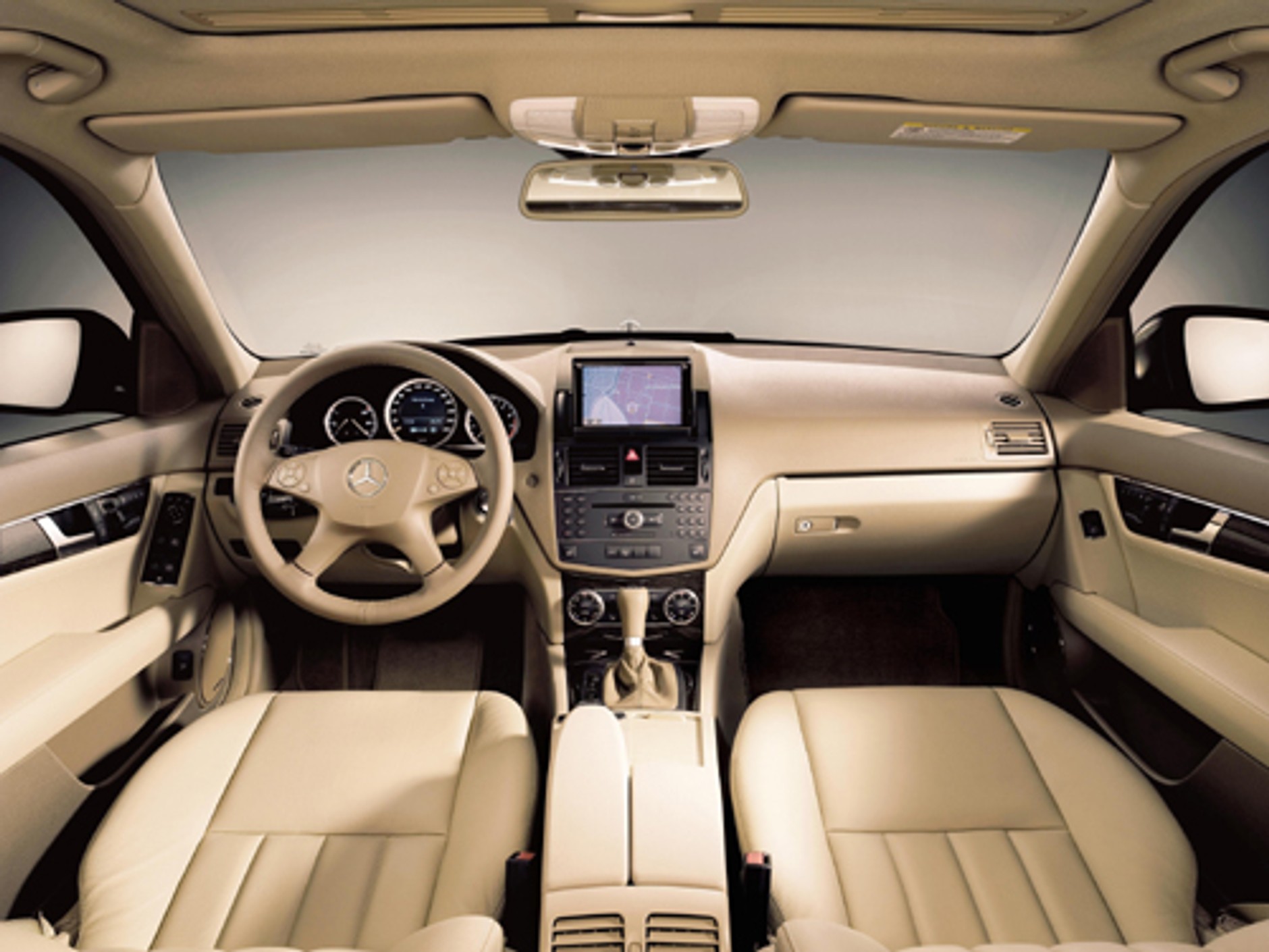 Mercedes klasy C - Dwie twarze nowej klasy C