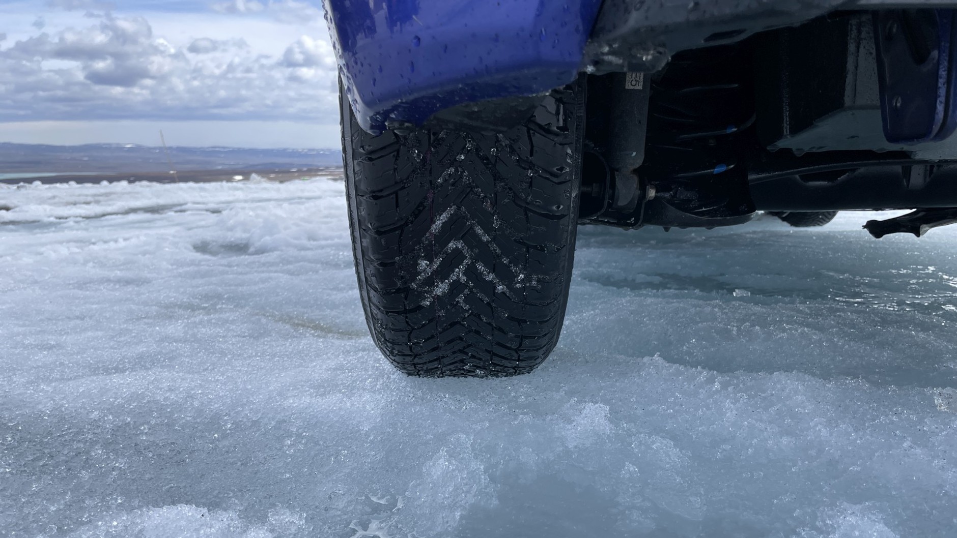 Opony całoroczne Yokohama BluEarth-AllSeason2 na Toyocie Yaris