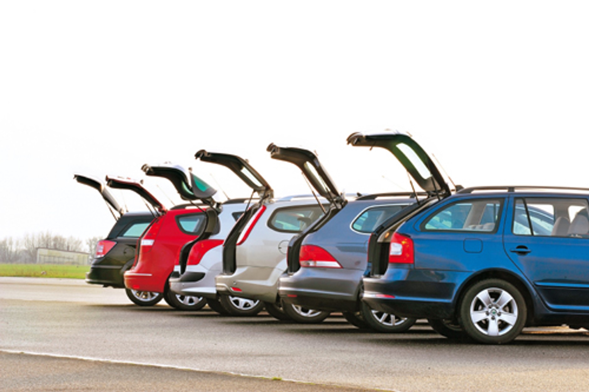 Ford Focus kontra Hyundai i30 CW, Opel Astra, Peugeot 308 SW, Skoda Octavia oraz VW Golf V - Test porównawczy kompaktowych kombi. Sprawdzamy które jest najlepsze