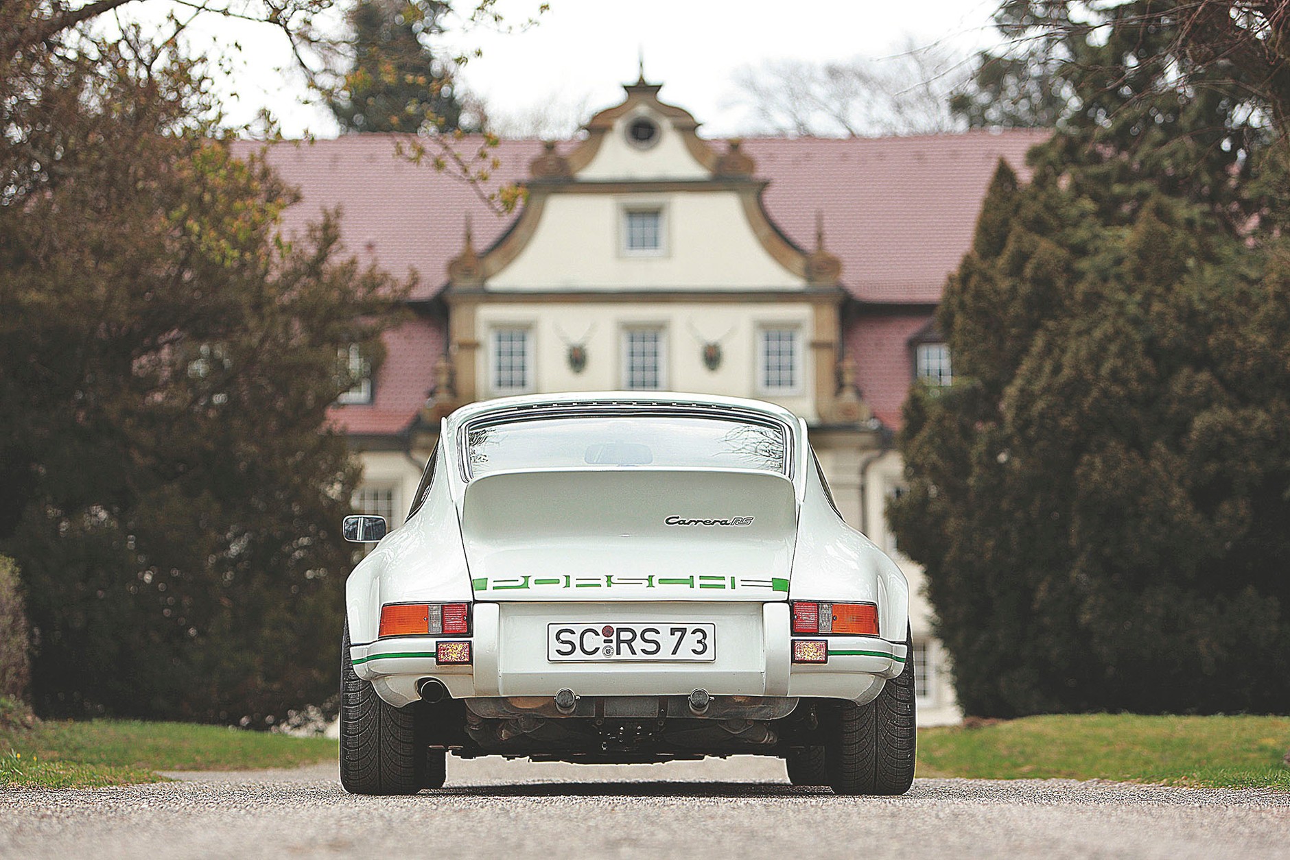 Porsche 911 Carrera RS 2.7 - ulubieniec ambitnych