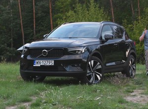 Volvo XC40 B3 - rozmiar uniwersalny