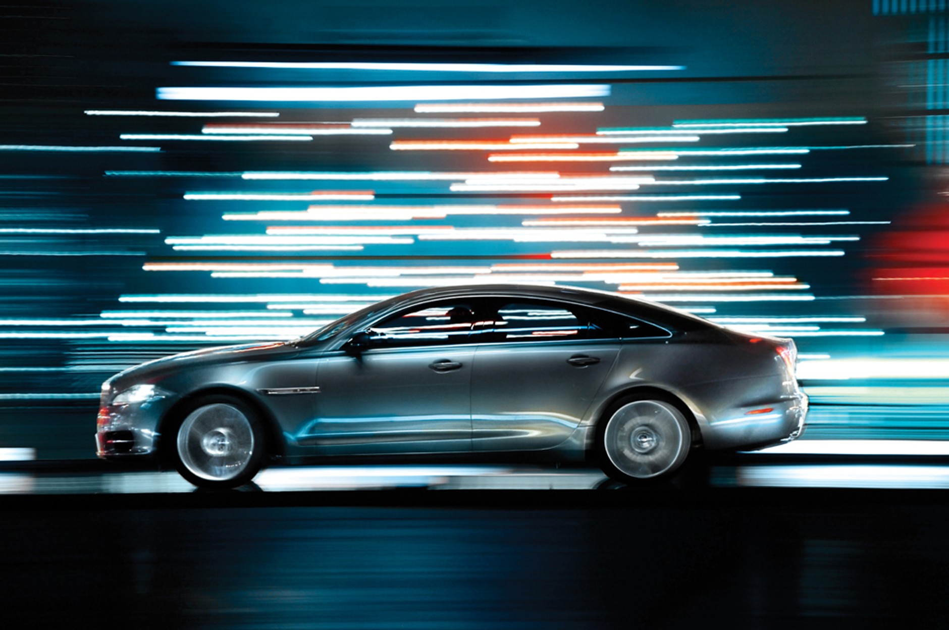 Jaguar XJ: Jaguar na miarę XXI wieku