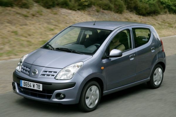 Nissan Pixo