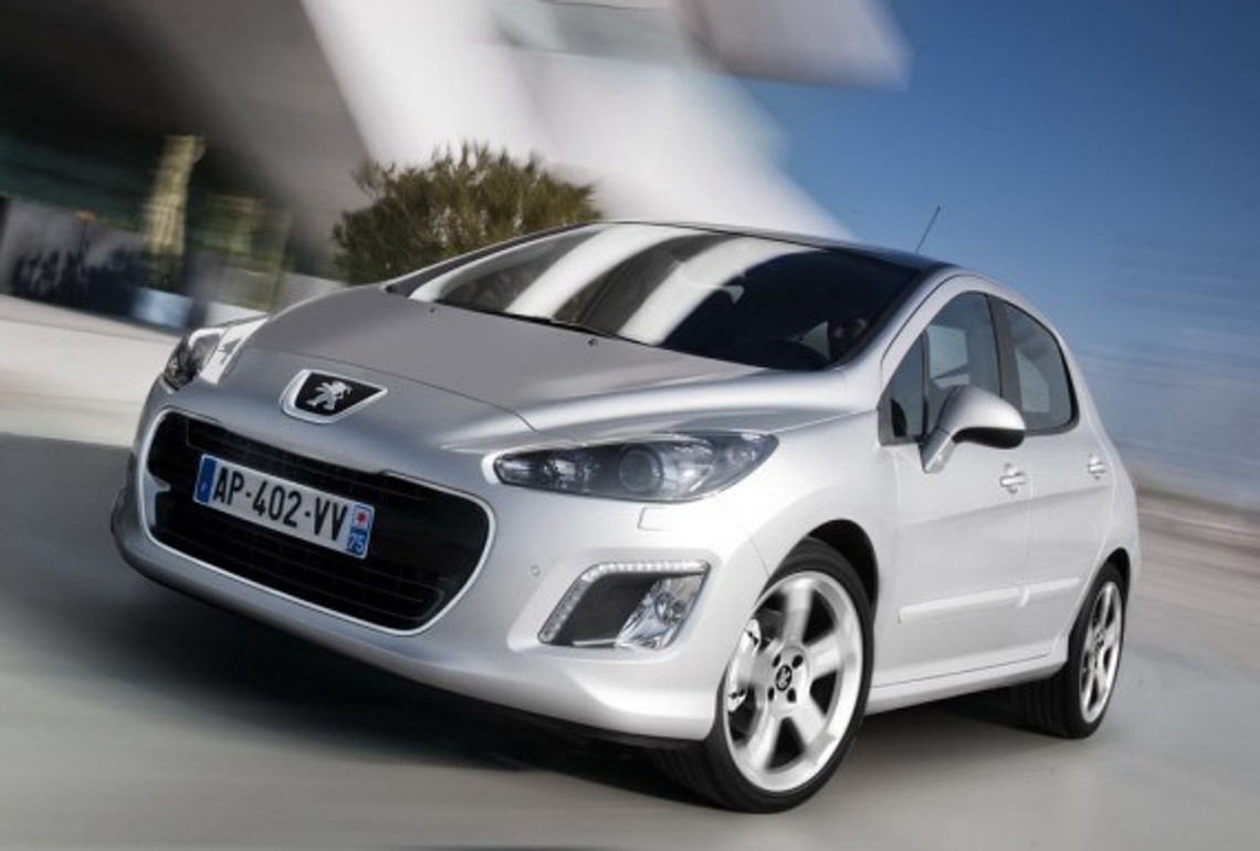Odmłodzony Peugeot 308 od marca 2011 w sprzedaży