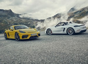 Porsche 718 Spyder i 718 Cayman GT4 z wolnossącym bokserem
