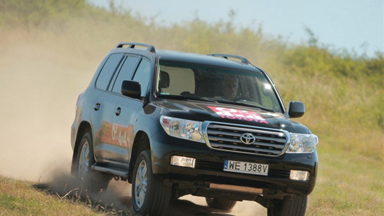 Toyota Land Cruiser - Jej wysokość V8