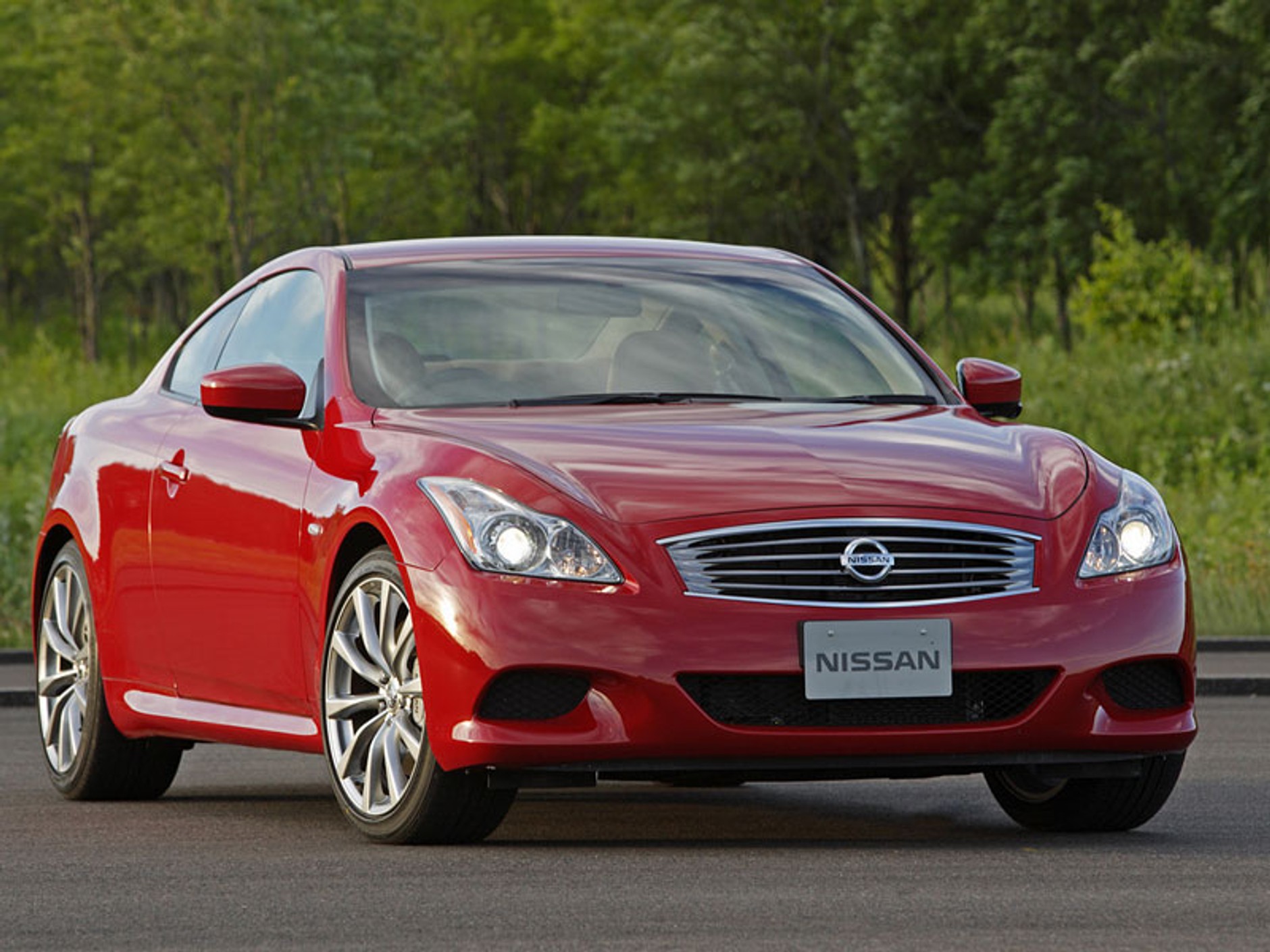 Nissan Skyline wchodzi na japoński rynek