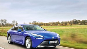 Wodorowa Toyota Mirai po dwóch latach i 80 tys. km. Czy da się jeździć drożej?