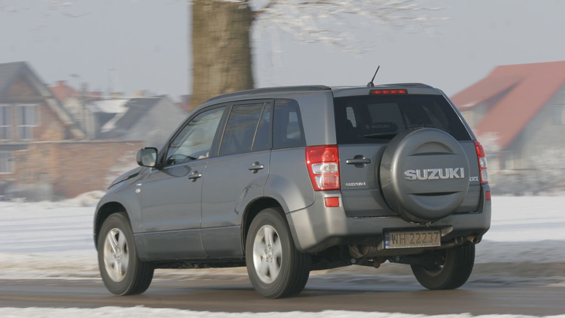 Opony do aut 4x4: Sprawdź jakich opon potrzebujesz