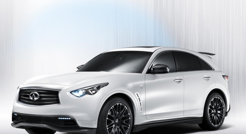 Infiniti FX przyprawione przez Sebastiana Vettela