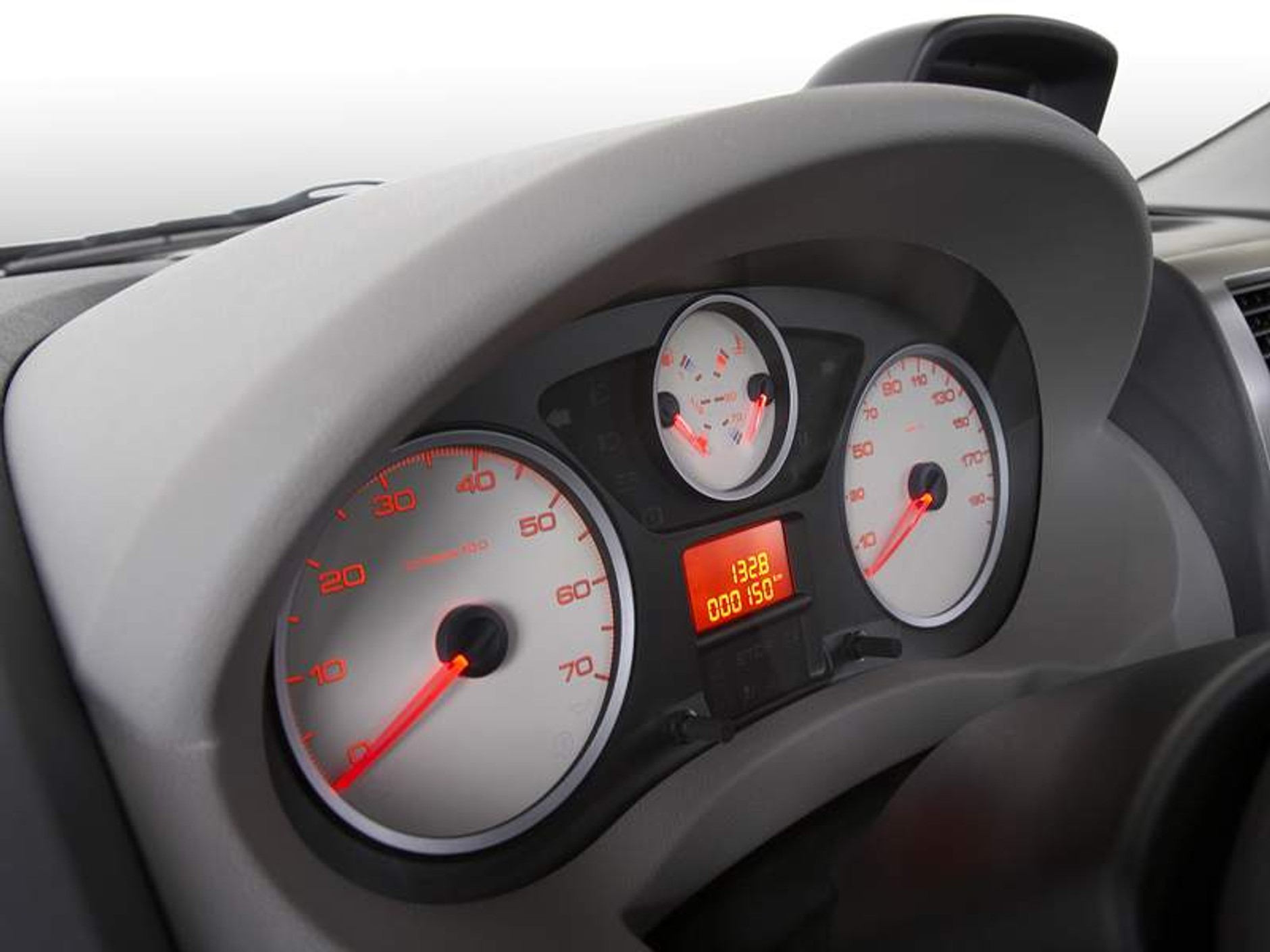 Peugeot Expert Tepee: Od minibusa do dostawczaka