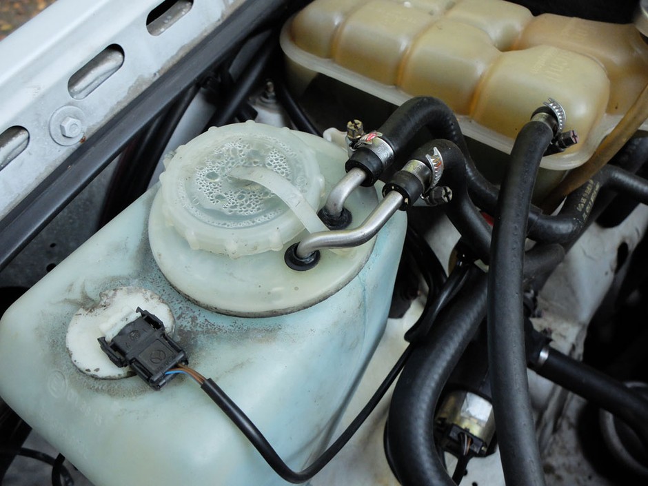 Mercedes W124 200D