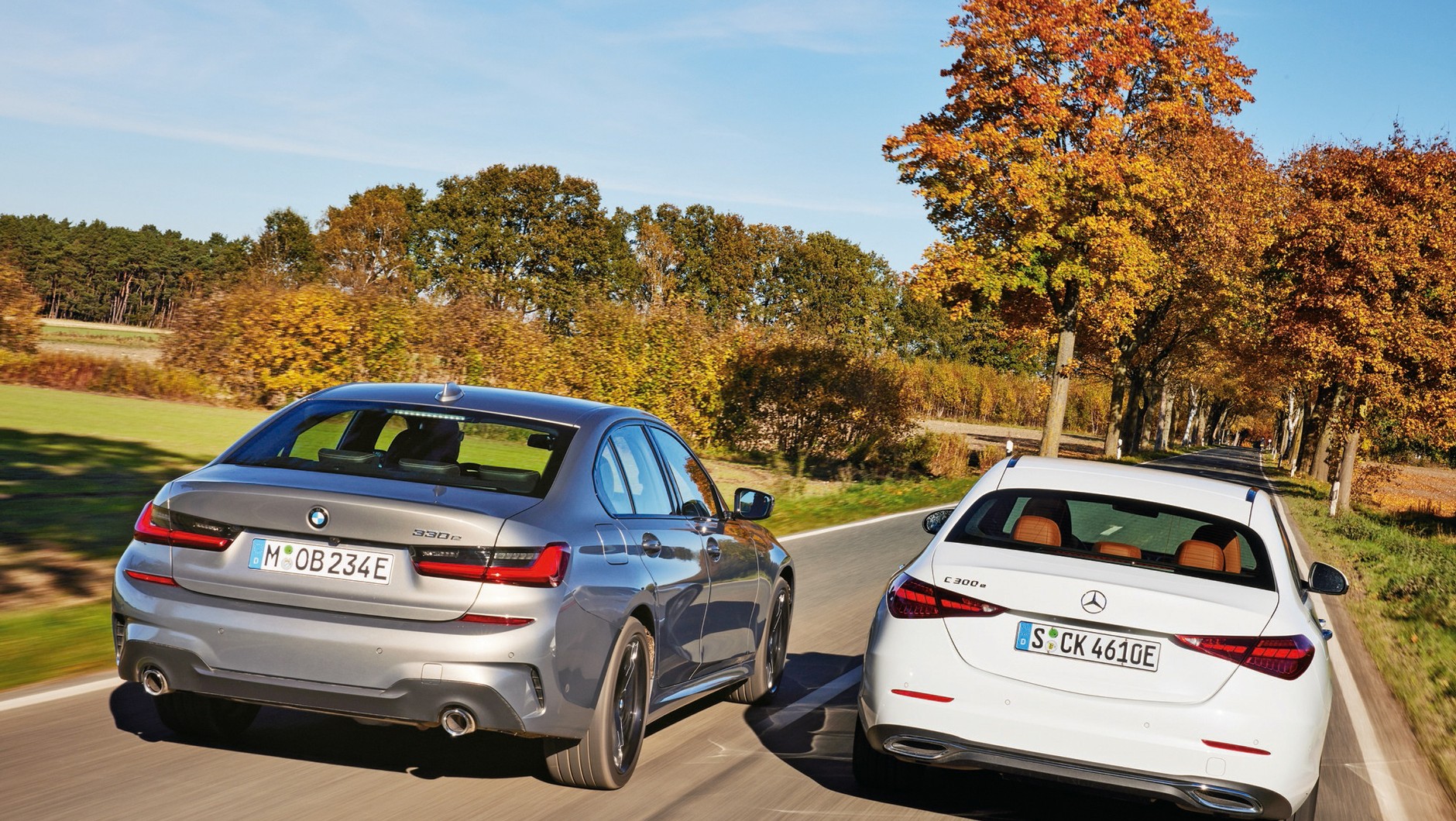 BMW 330e kontra Mercedes C 300 e