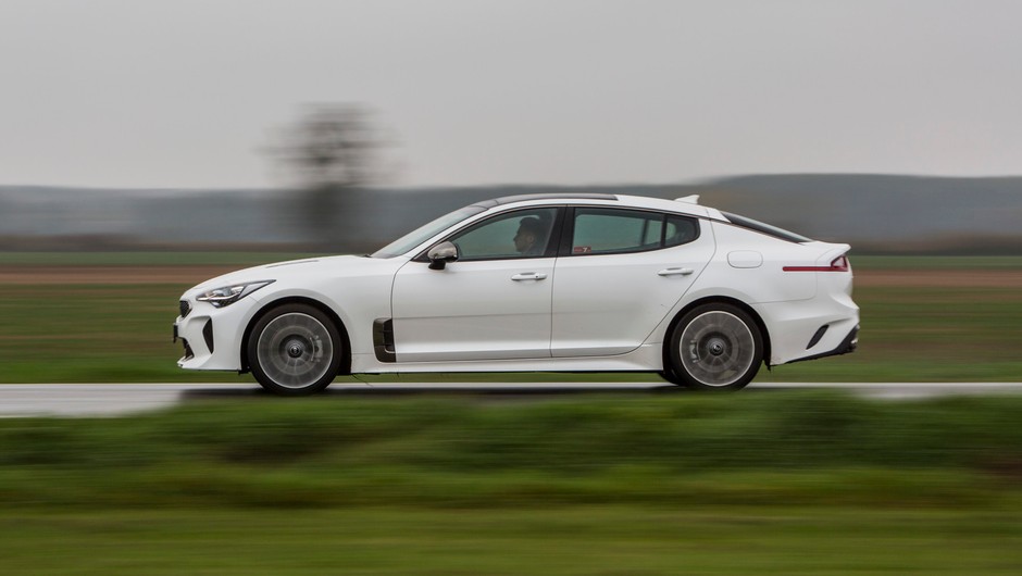 Kia Stinger - zdjęcie poglądowe