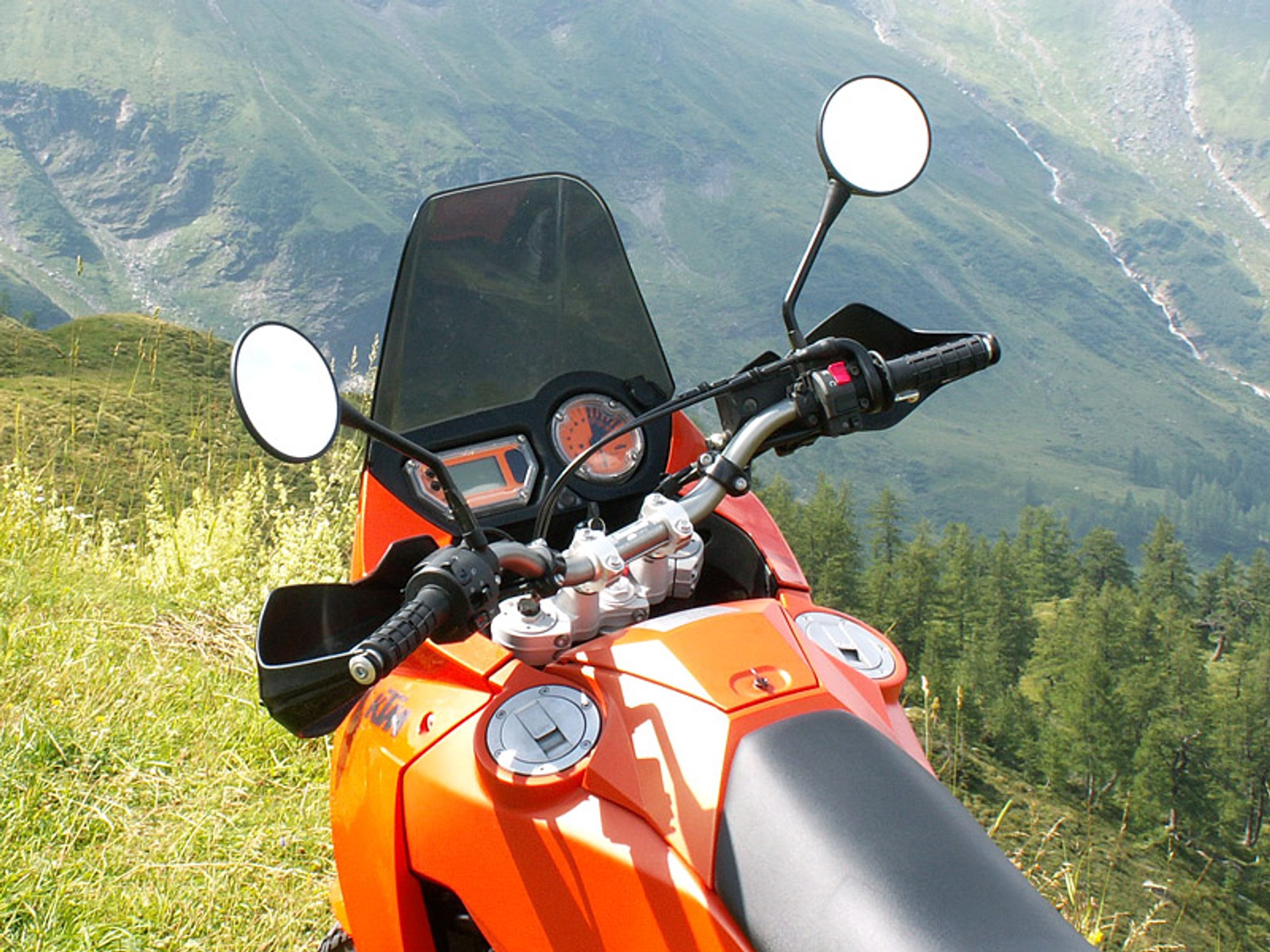 KTM 990 Adventure ABS: SUV na dwóch kołach