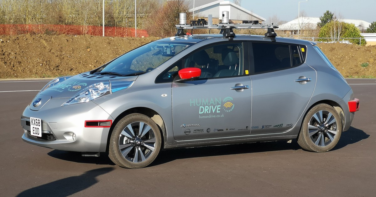 Autonomiczny Nissan Leaf na brytyjskich drogach