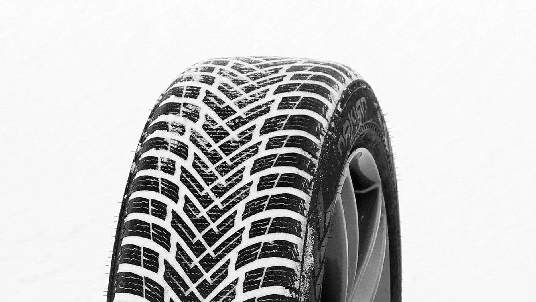 Test opon w rozmiarze 235/55 R19