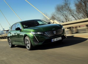 Peugeot 308 1.2 PureTech M6 – drapieżny przystojniak potrafi zrobić wrażenie – test