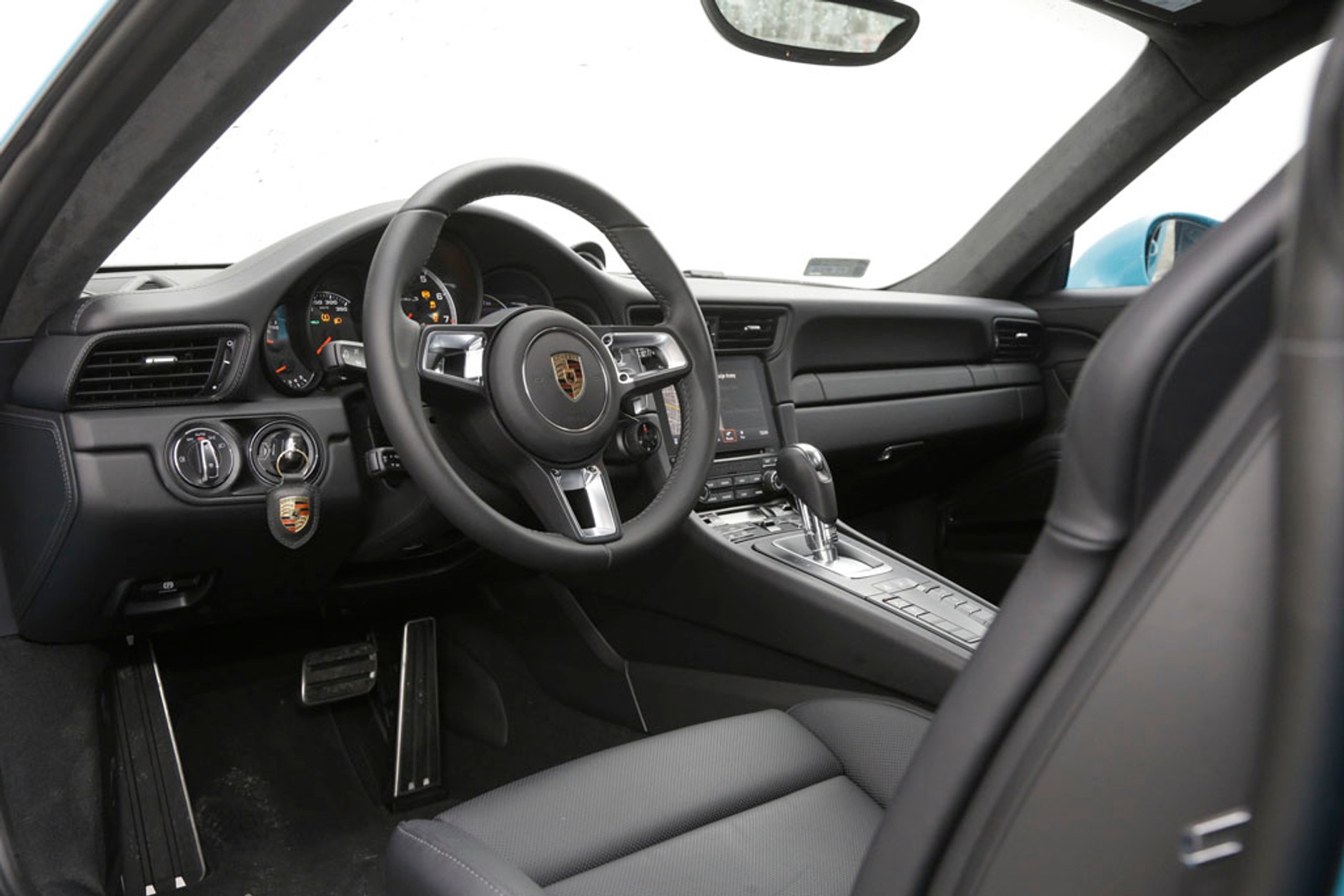 Porsche 911 Turbo S - bajeczne turbo w bajkowym kolorze