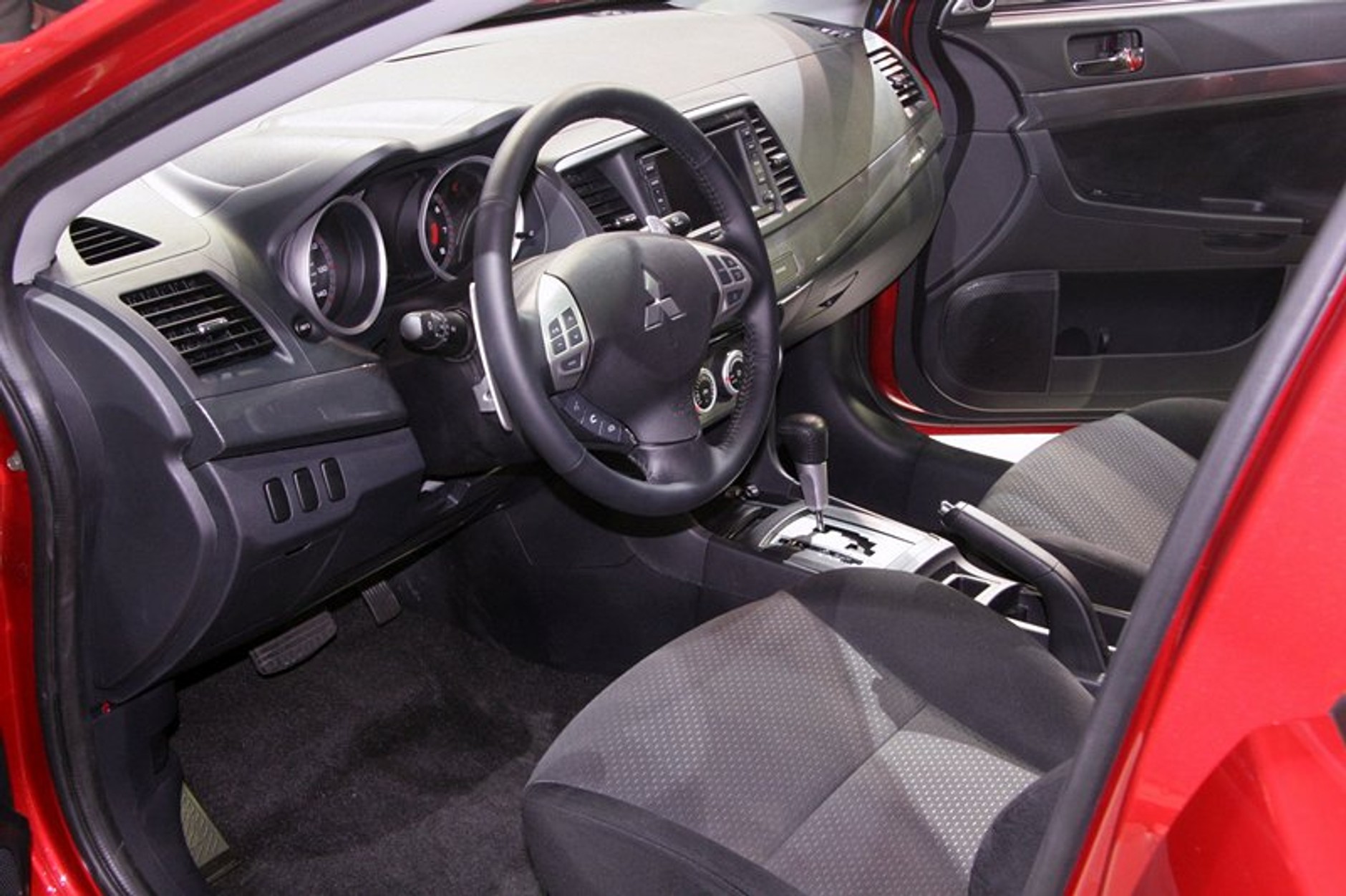 Detroit 2007: Lancer z ewolucją (video)