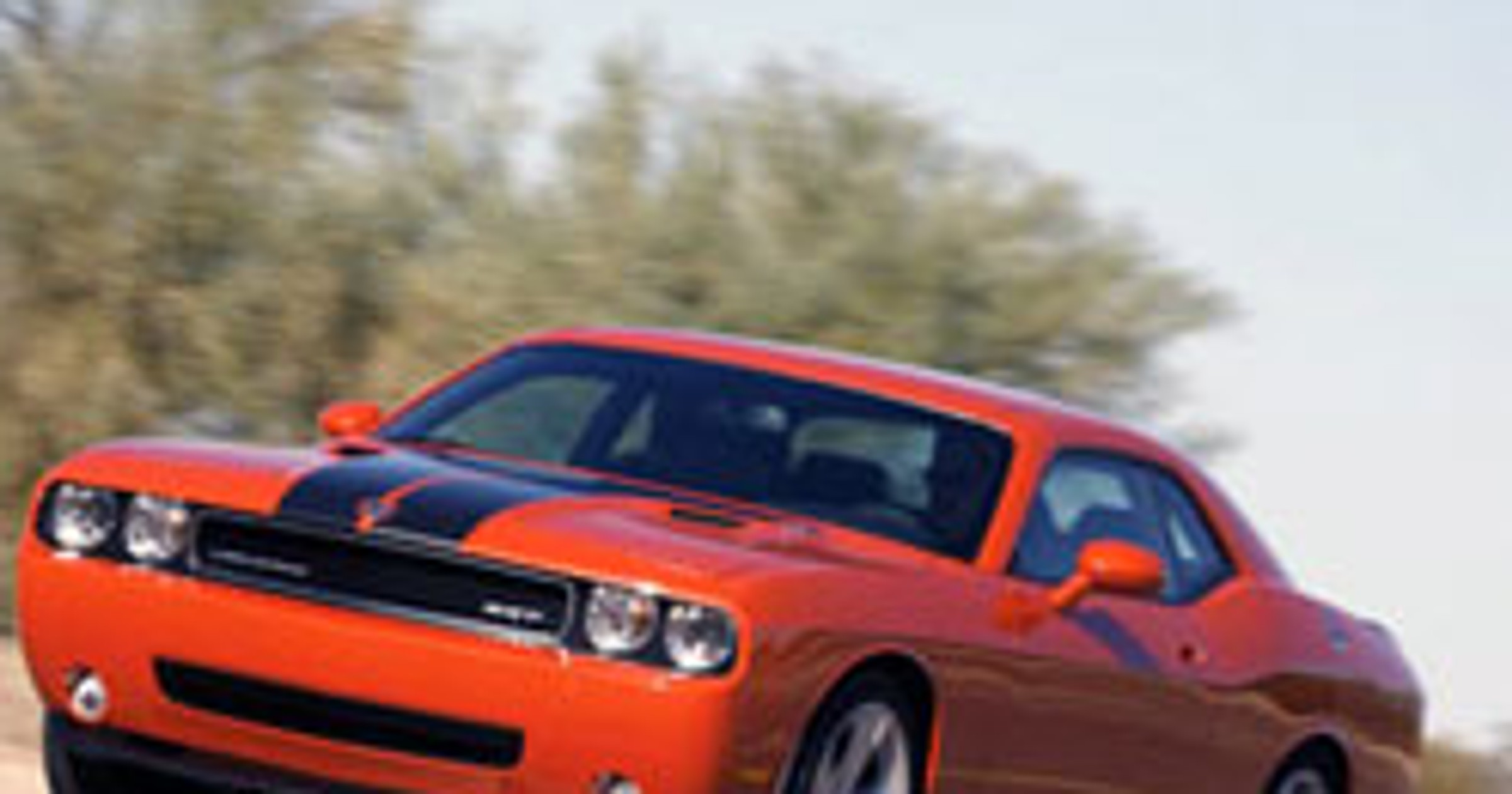 Dodge Challenger SRT8: nowe fotografie seryjnego auta