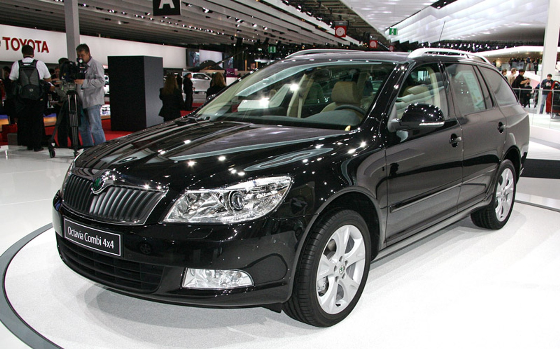 Terminy salonów samochodowych w 2009 roku