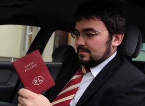Karta pojazdu prawdę ci powie!