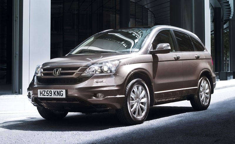 Honda CR-V: Modernizace vzhledu a nový motor 2.2 i-DTEC se samočinnou převodovkou