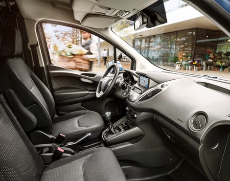 Ford Transit Courier 1 generacja 2018 rok