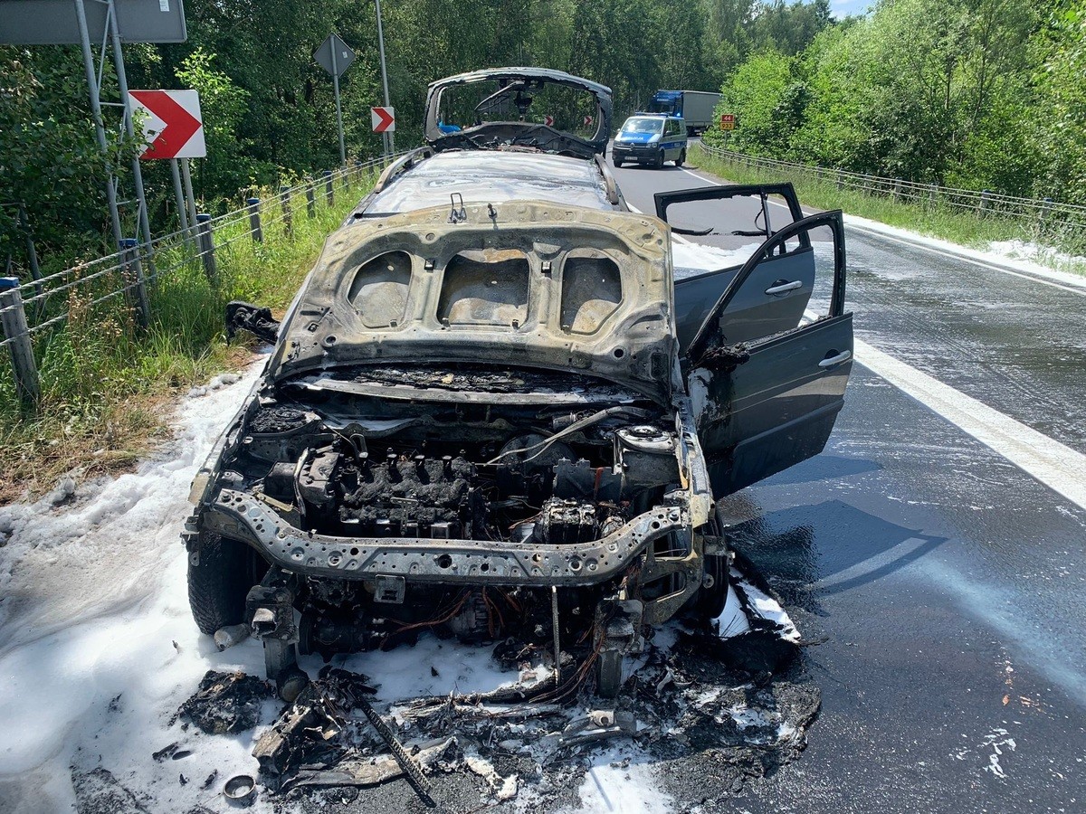 Renault spłonęło w Oświęcimiu