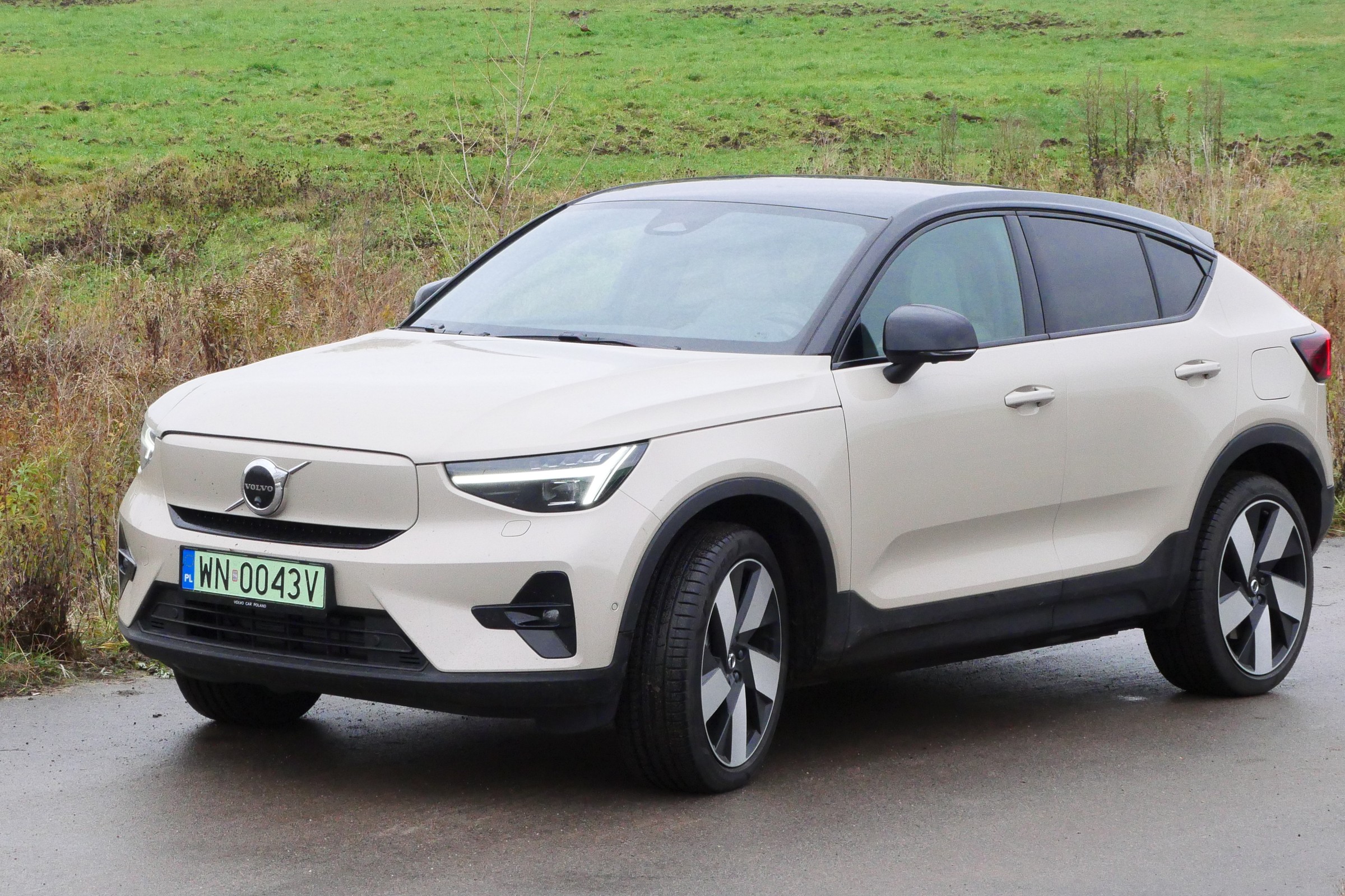 Volvo EC40 ma dwubiegunówkę. Dlaczego nikt mnie nie ostrzegł?