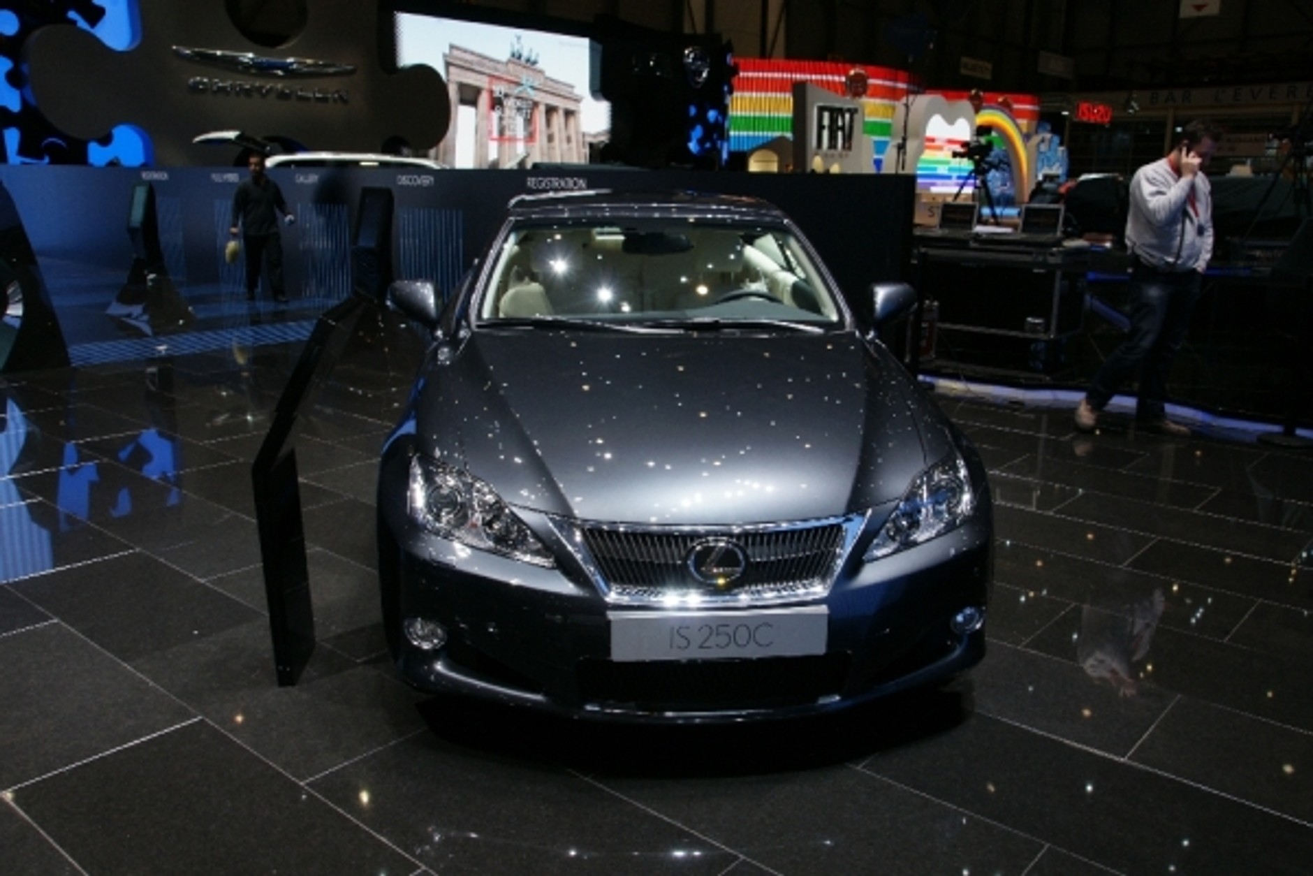 Genewa 2010: 128 premier światowych i 32 europejskie (Galeria)