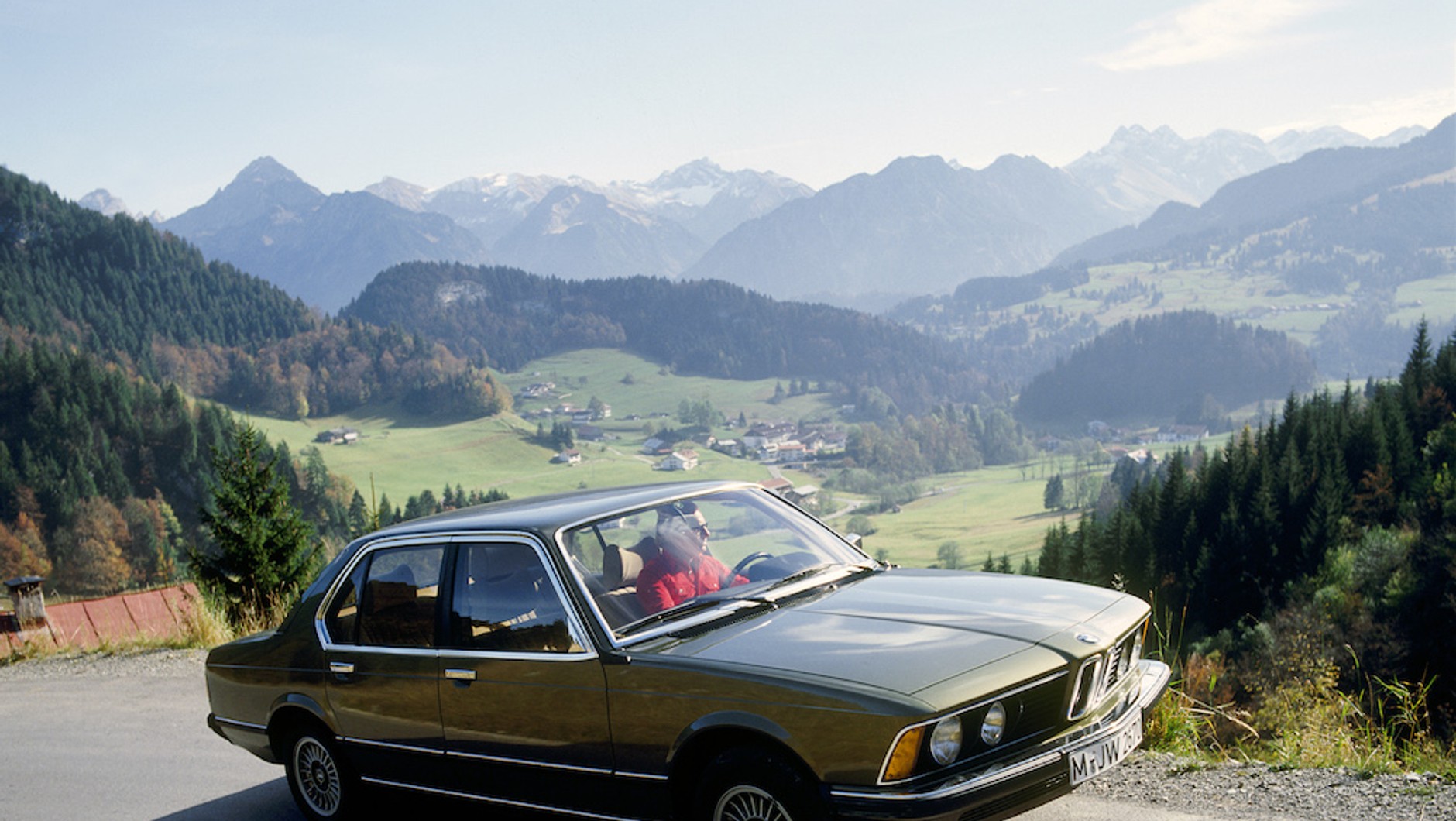 BMW Serie 7 - pierwsza generacja