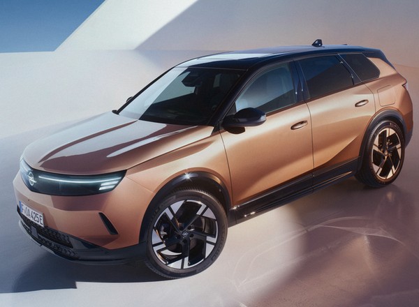 Nowy Opel Grandland w Polsce. Takie ceny mogą przyciągnąć do salonów