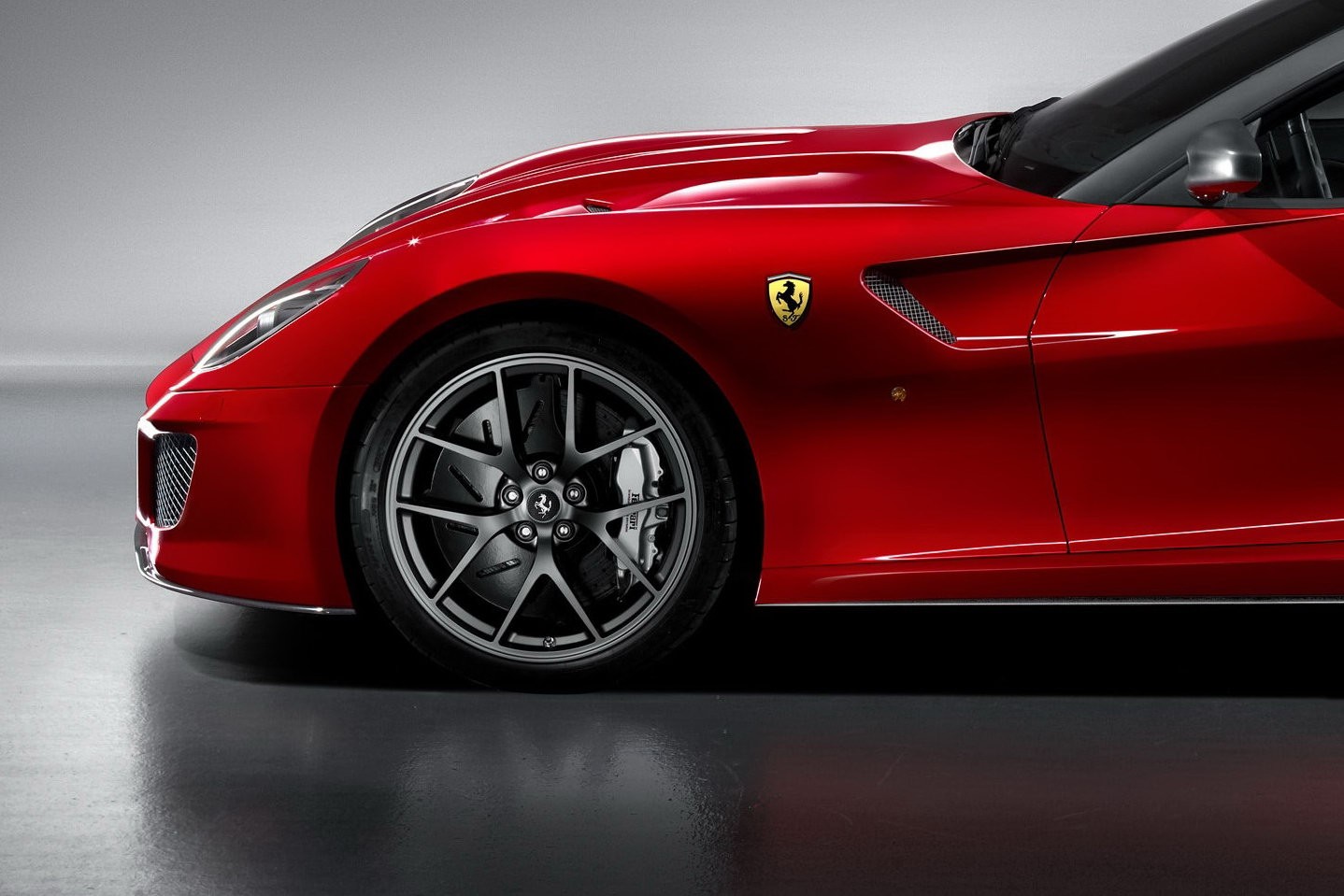 Pekin 2010: premiera Ferrari 599 GTO Gran Turismo Omologata