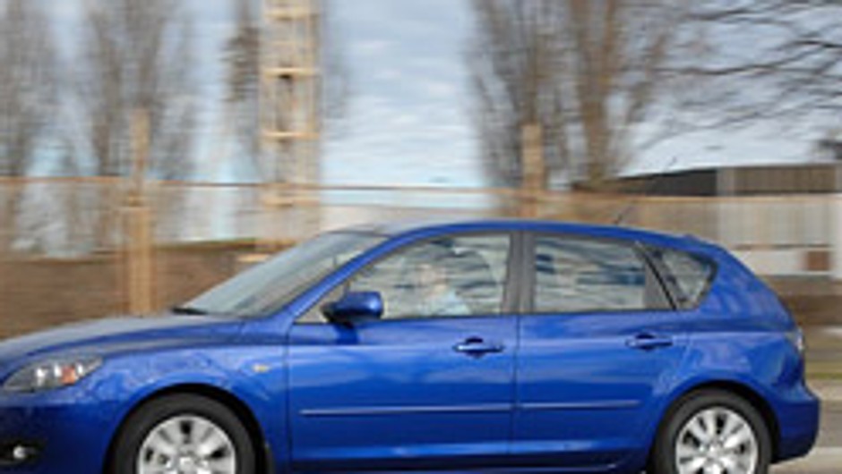 Mazda 3 1,6 MZR Touring - Cichy wspólnik