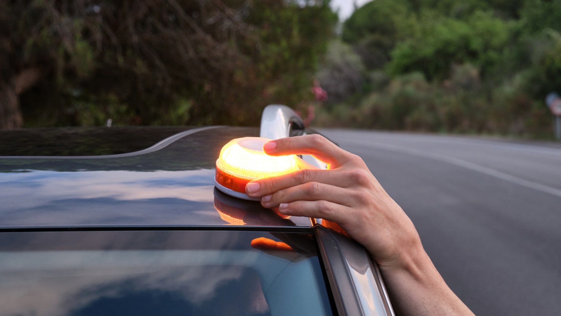 Lampa ostrzegawcza zamiast trójkąta ostrzegawczego