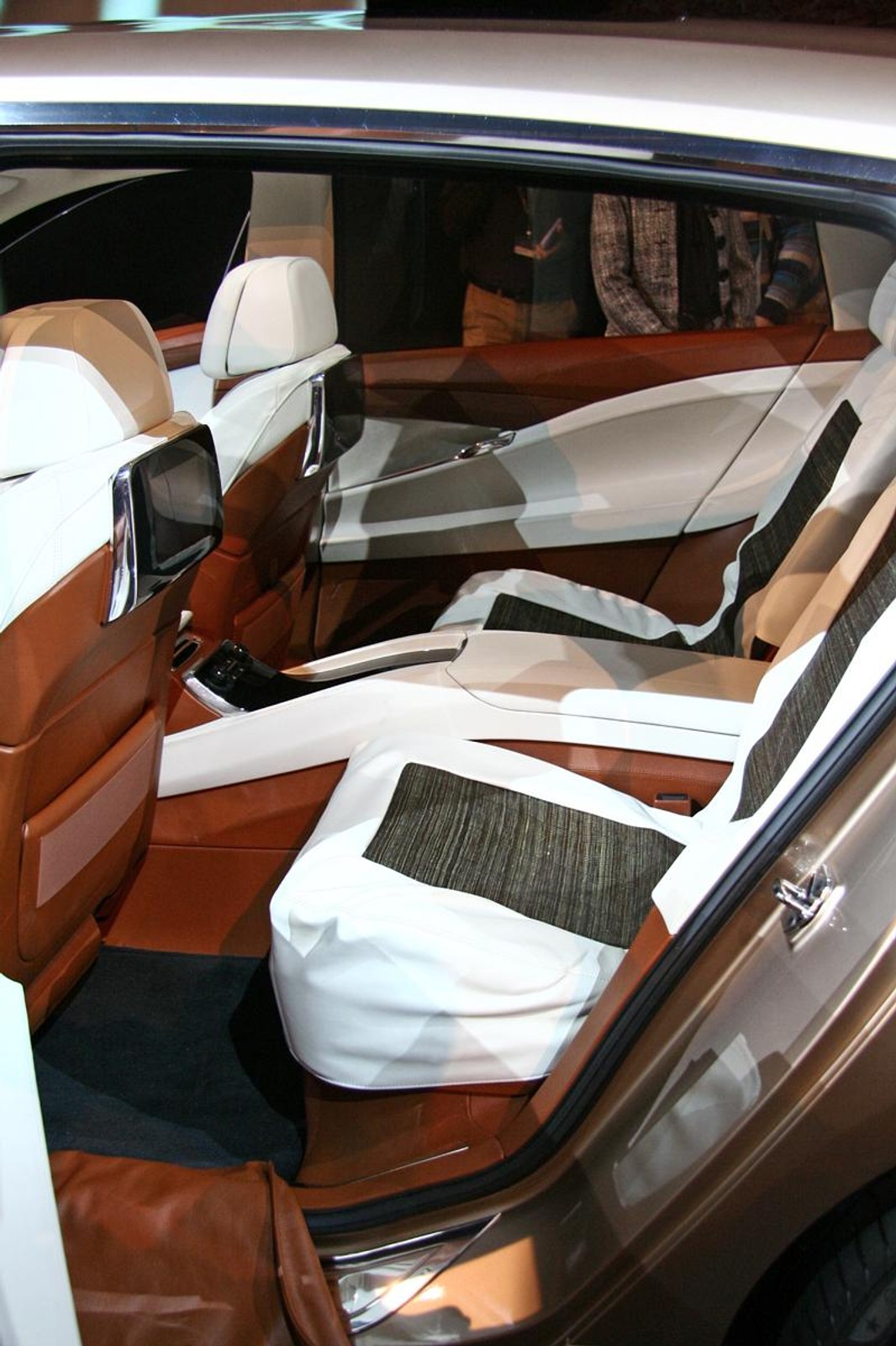 BMW Concept 5 Series Gran Turismo – kolejny nietypowy crossover z Bawarii (+ video)