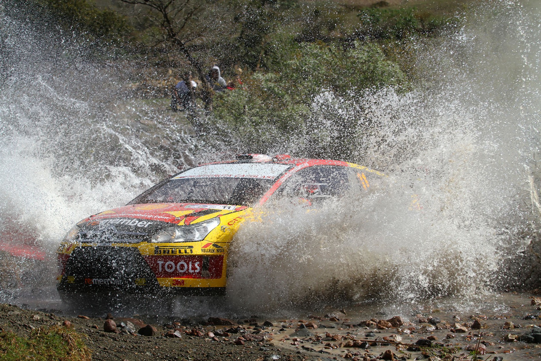 Rajdy: intensywny weekend - w Meksyku rozpoczyna się rywalizacja WRC, w Brazylii - IRC