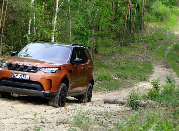 Land Rover Discovery First Edition - wojownik pod krawatem | TEST