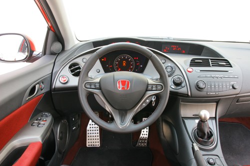 Megane F1 kontra Civic Type R i Leon Cupra - Kompaktowa klasa sportowa