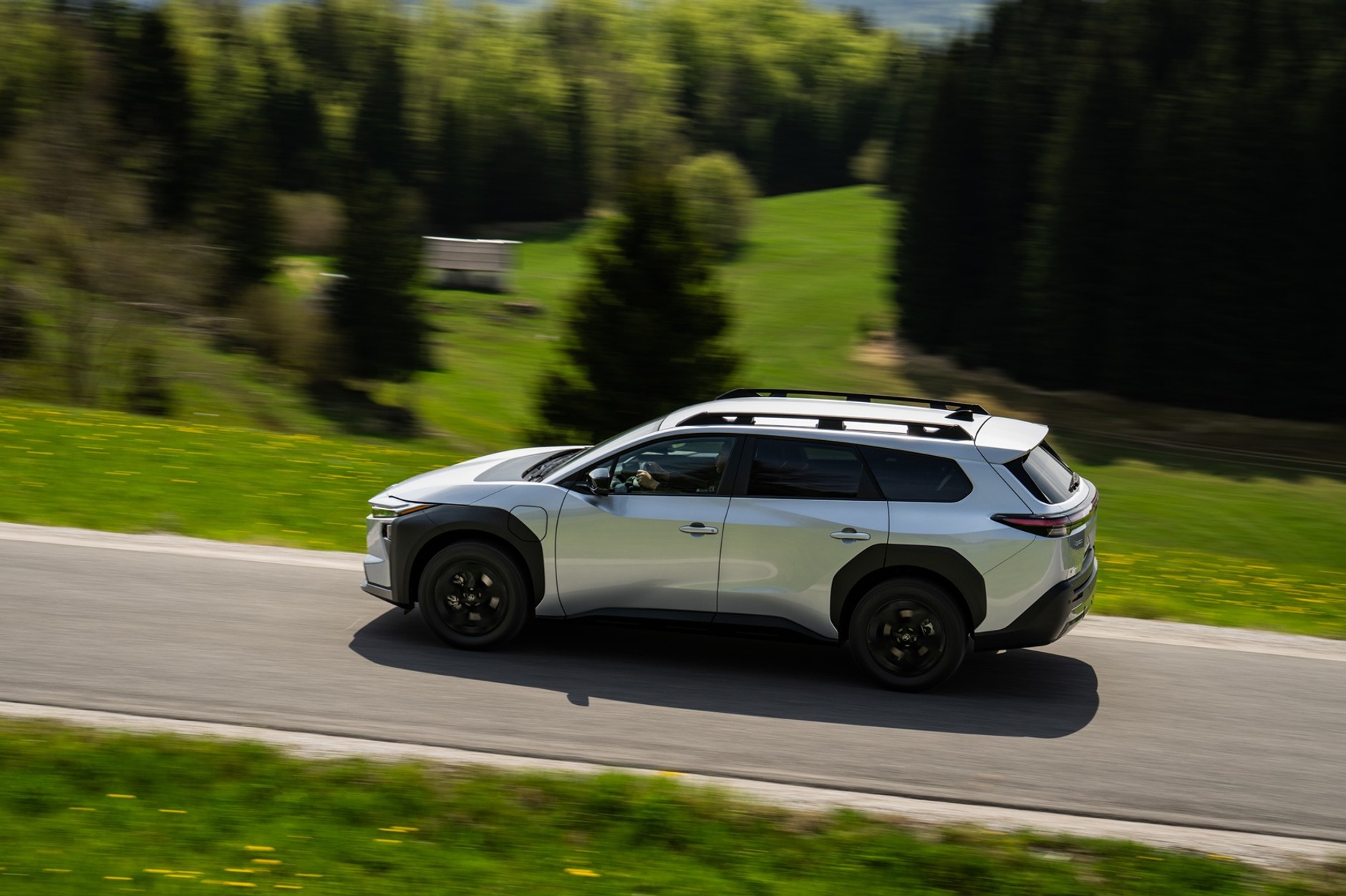 Przyspieszenie Toyoty bZ4X Touring AWD jest absurdalne