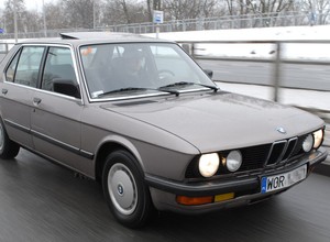 BMW 5 E28 - Auto dla cierpliwych